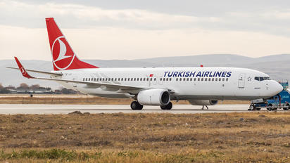 TC-JGC - Turkish Airlines Boeing 737-800