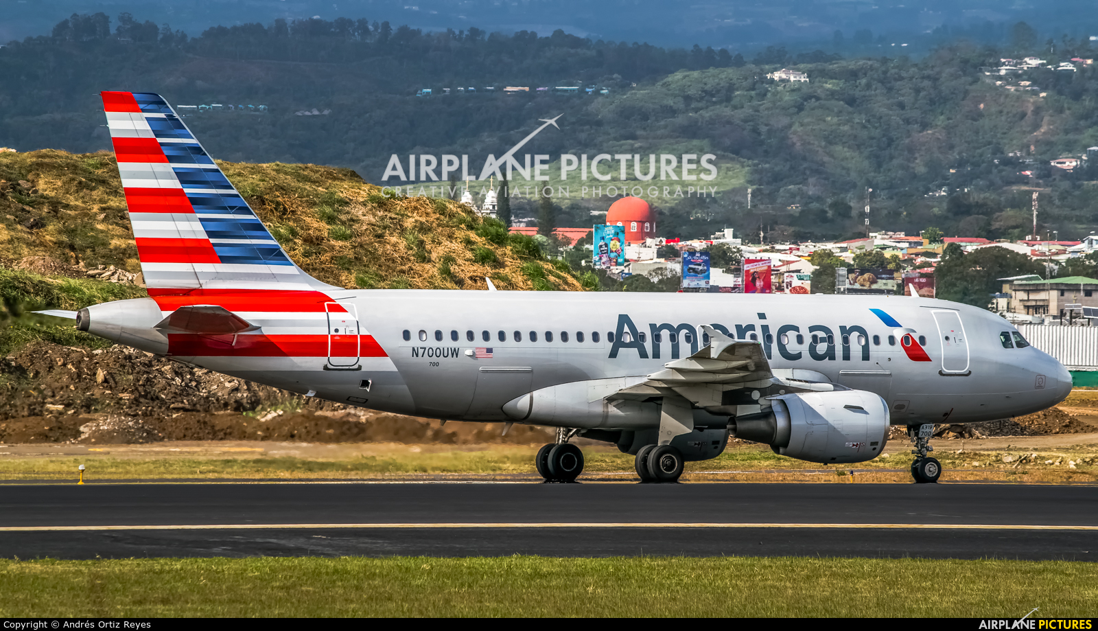American Airlines N700UW aircraft at San Jose - Juan Santamaría Intl