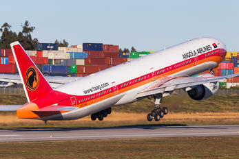 D2-TEG - TAAG - Angola Airlines Boeing 777-300ER