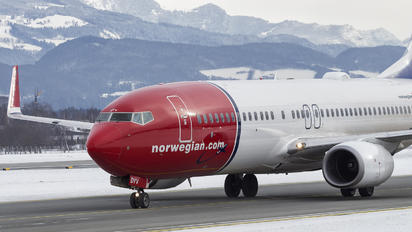 LN-DYV - Norwegian Air Shuttle Boeing 737-800