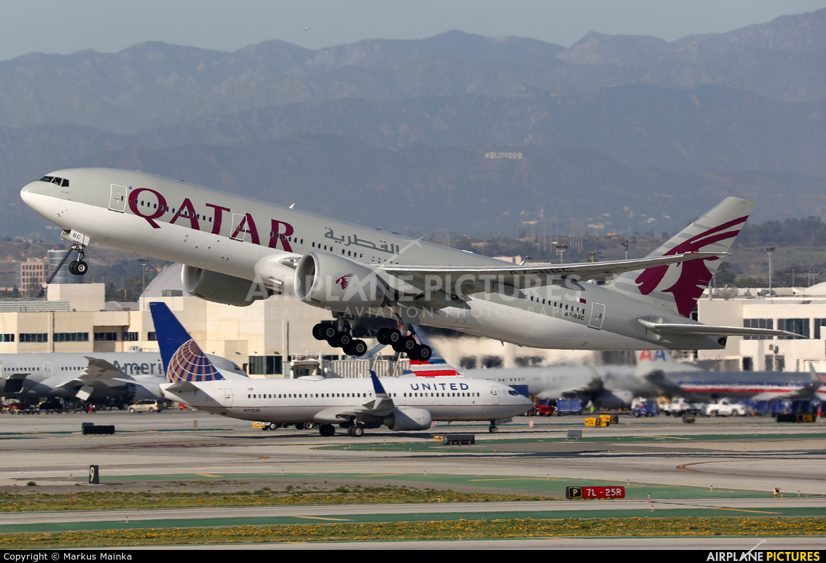 Qatar Airways A7-BBC aircraft at Los Angeles Intl