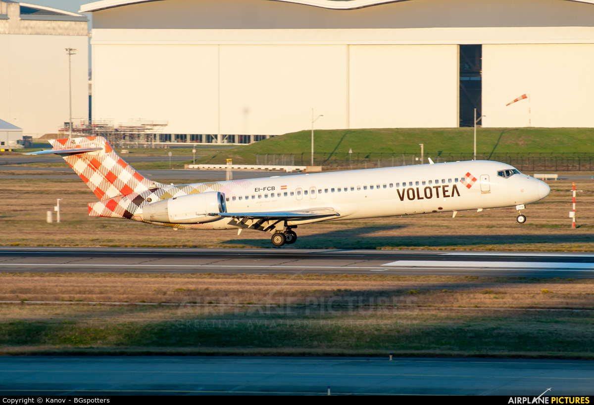Volotea Airlines EI-FCB aircraft at Toulouse - Blagnac