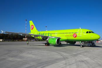 VP-BTO - S7 Airlines Airbus A319
