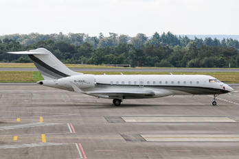 M-AAAL - Private Bombardier BD-700 Global Express XRS 