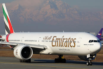 A6-ENZ - Emirates Airlines Boeing 777-300ER