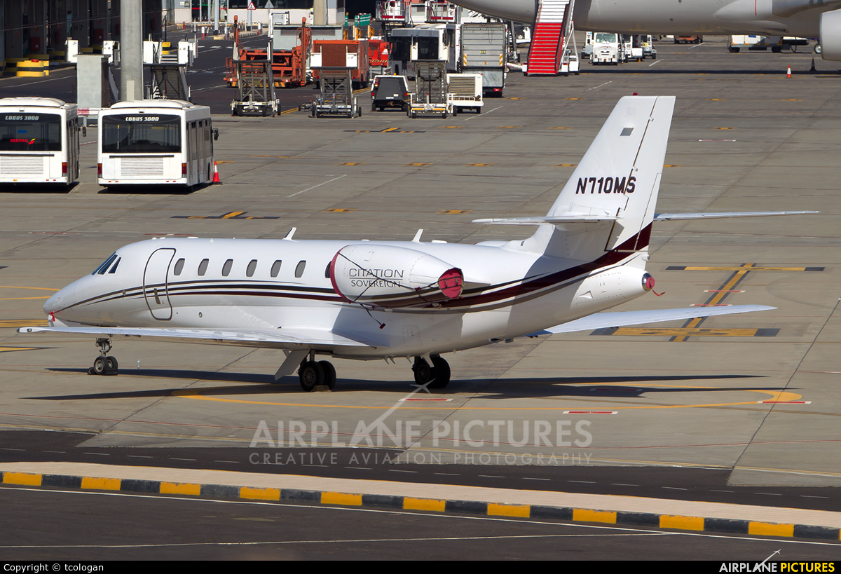 Private N710MS aircraft at Tenerife Sur - Reina Sofia