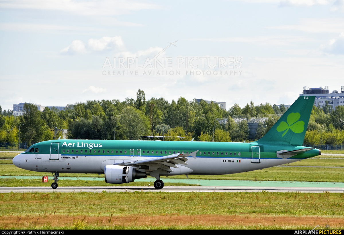 Aer Lingus EI-DEA aircraft at Warsaw - Frederic Chopin