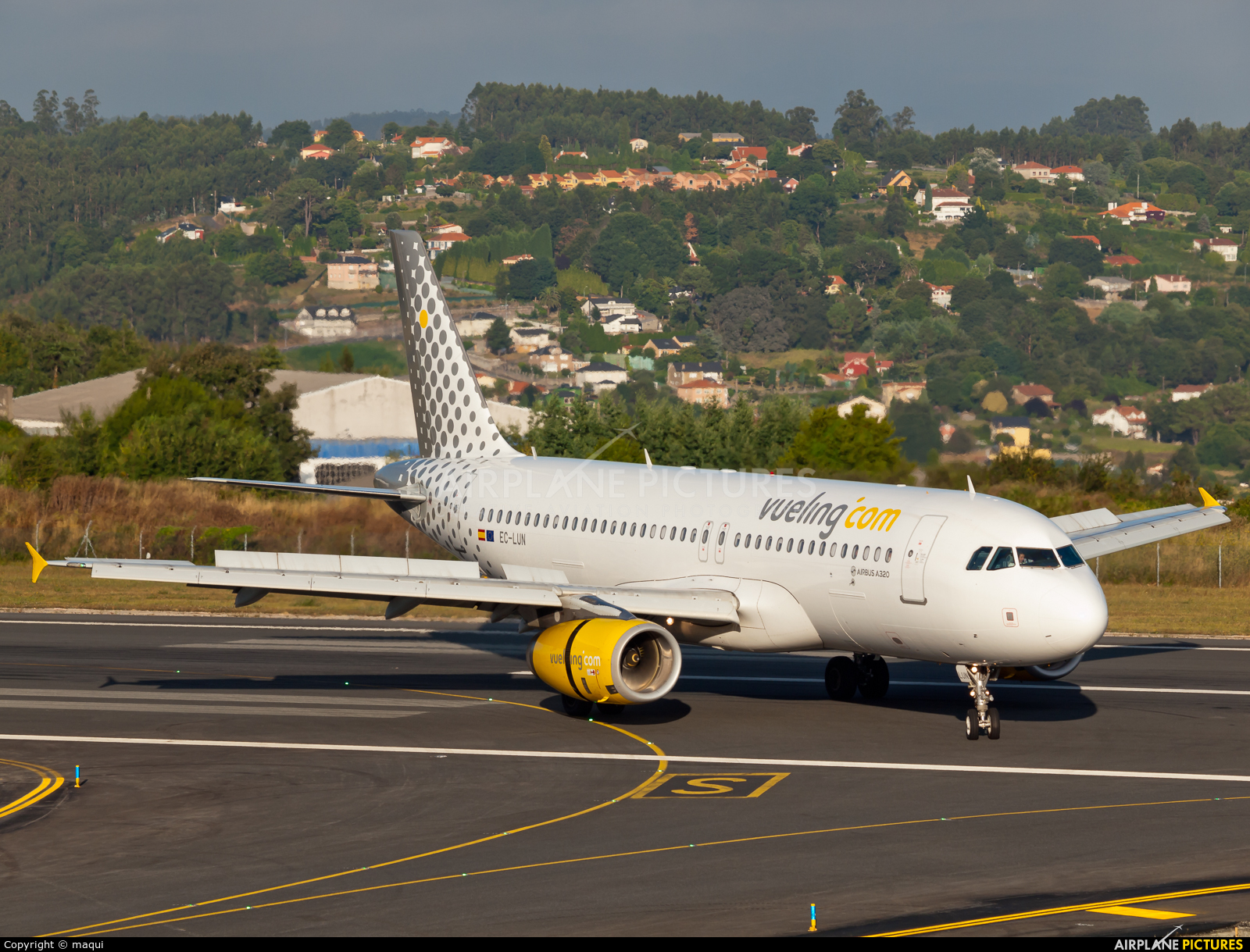 Vueling Airlines EC-LUN aircraft at La Coruña