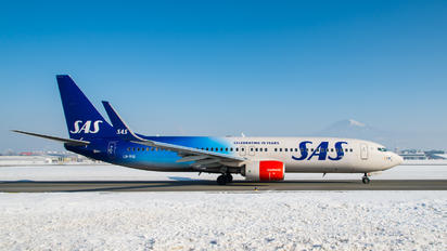LN-RGI - SAS - Scandinavian Airlines Boeing 737-800