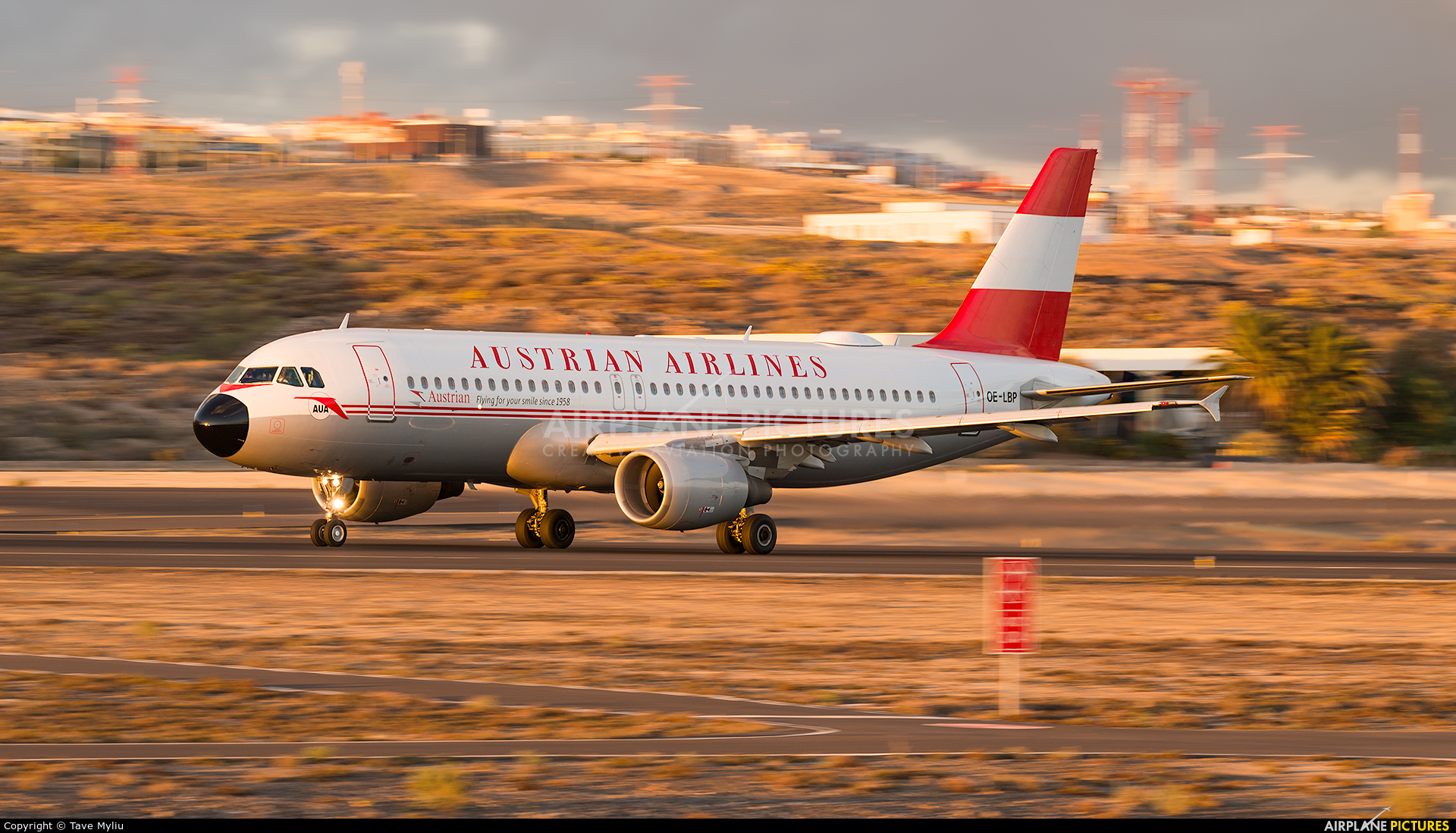 Austrian Airlines/Arrows/Tyrolean OE-LBP aircraft at Tenerife Sur - Reina Sofia