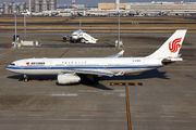 Air China B-6080 image