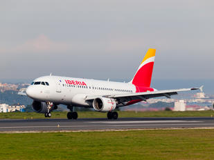 EC-JXV - Iberia Airbus A319