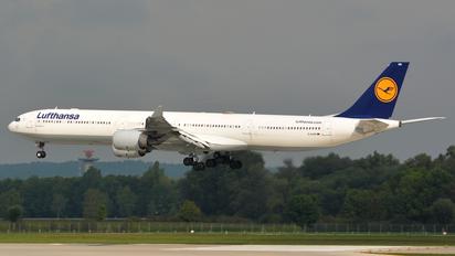 D-AIHR - Lufthansa Airbus A340-600