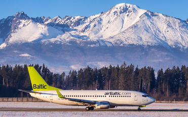 YL-BBI - Air Baltic Boeing 737-300