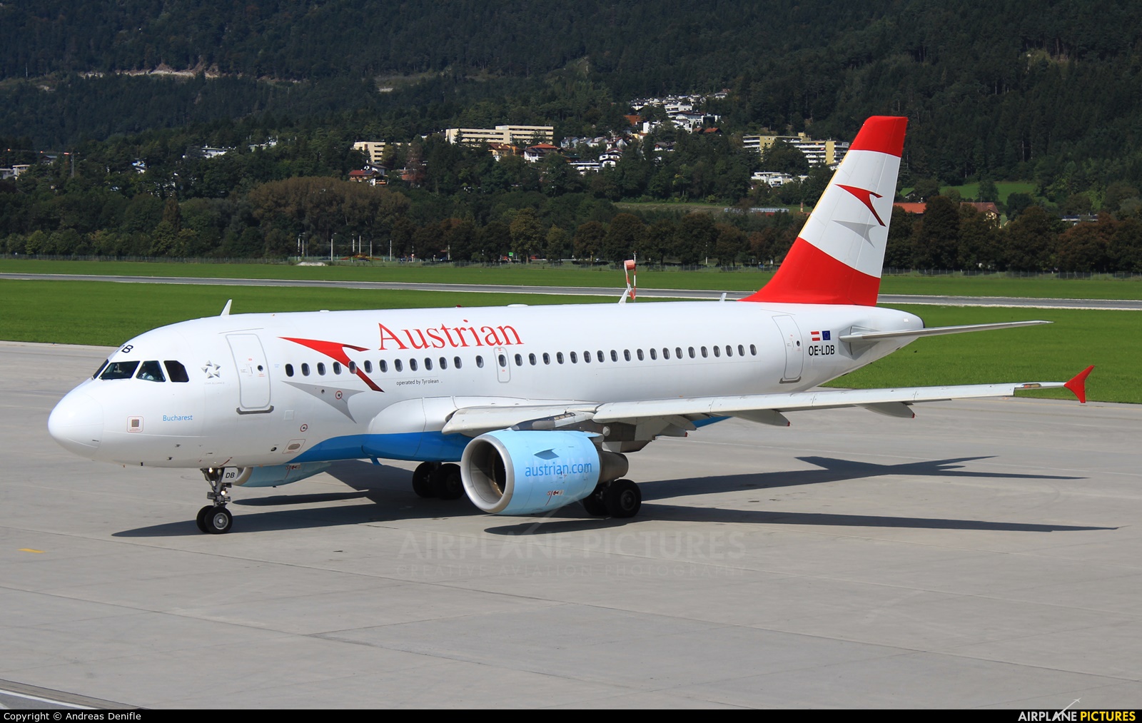 Austrian Airlines/Arrows/Tyrolean OE-LDB aircraft at Innsbruck