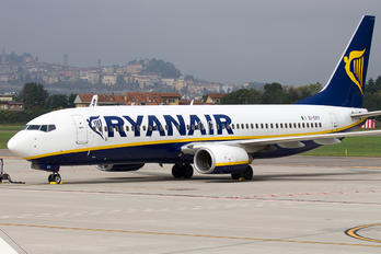 EI-EKY - Ryanair Boeing 737-800