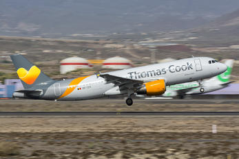 OO-TCH - Thomas Cook Belgium Airbus A320