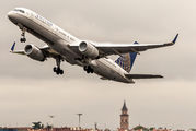 N33132 - United Airlines Boeing 757-200 aircraft
