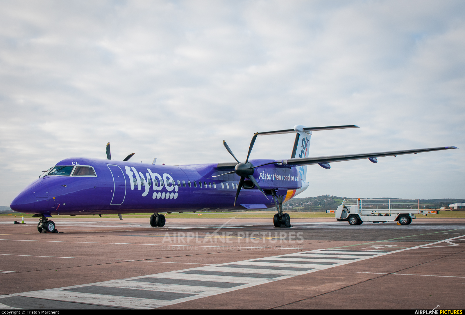 Flybe G-JECE aircraft at Exeter