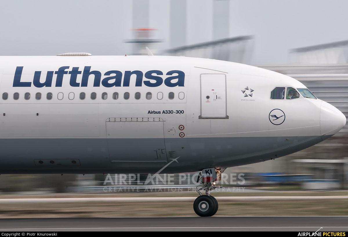 Lufthansa D-AIKI aircraft at Frankfurt