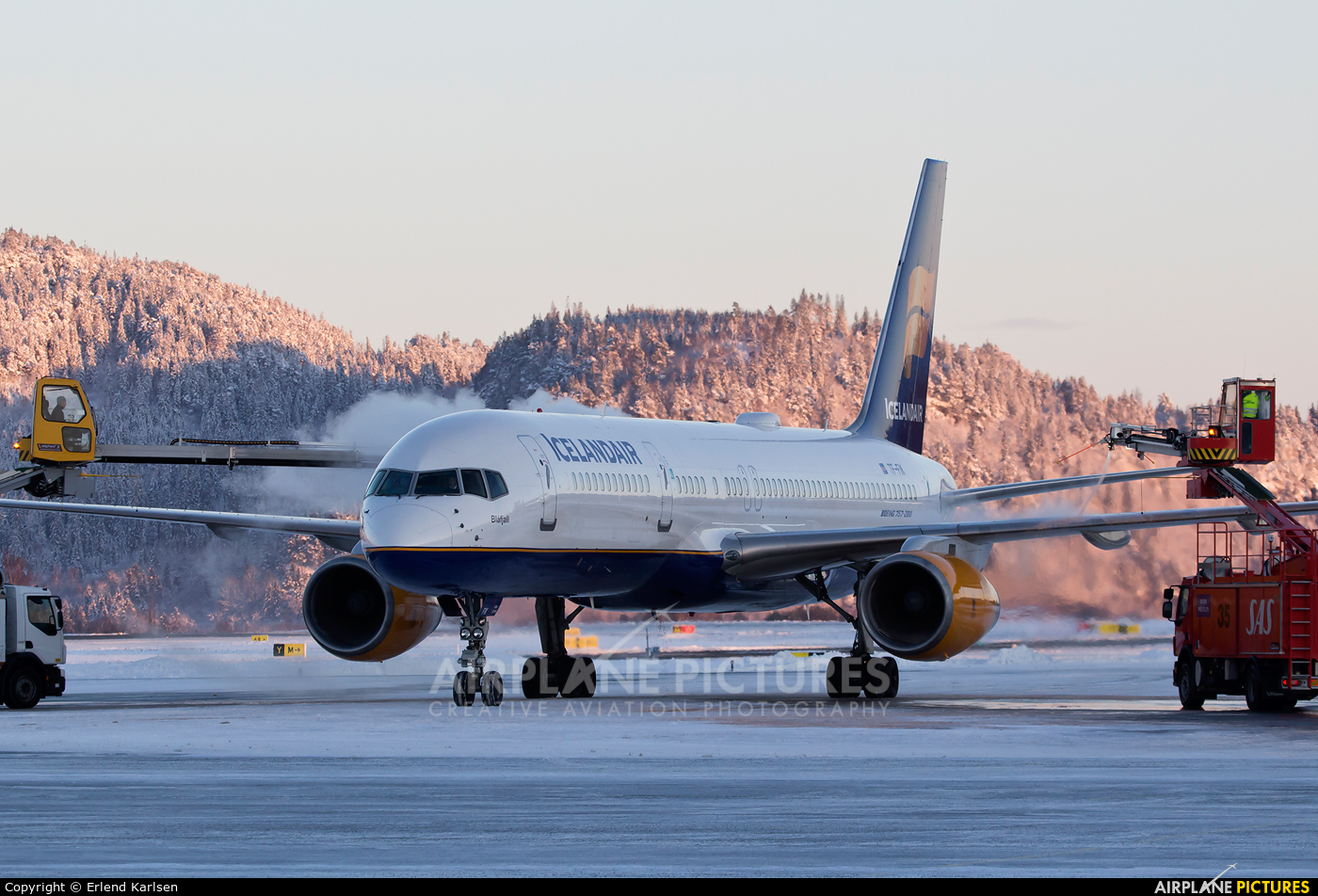 Icelandair TF-FIK aircraft at Trondheim - Vaernes