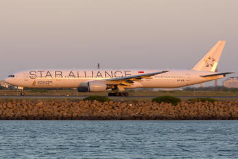 9V-SYL - Singapore Airlines Boeing 777-300