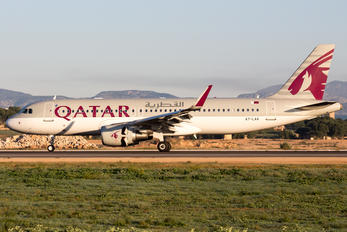A7-LAA - Qatar Airways Airbus A320
