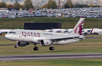 A7-LAA - Qatar Airways Airbus A320