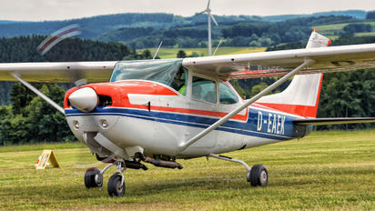 D-EAEK - Private Cessna 182 Skylane RG