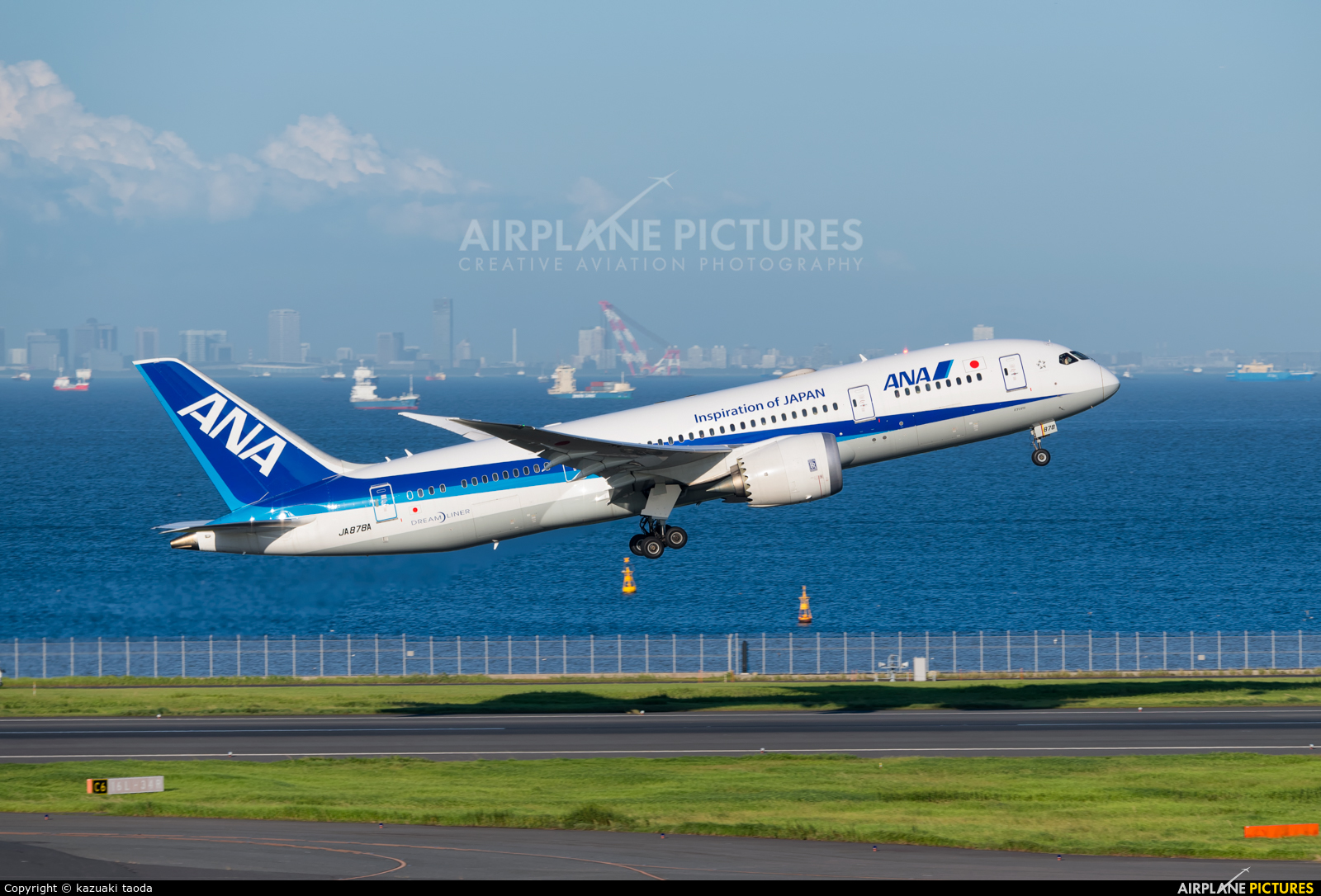 ANA - All Nippon Airways JA878A aircraft at Tokyo - Haneda Intl