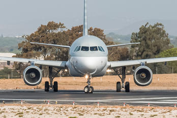 A7-ADE - Qatar Airways Airbus A320