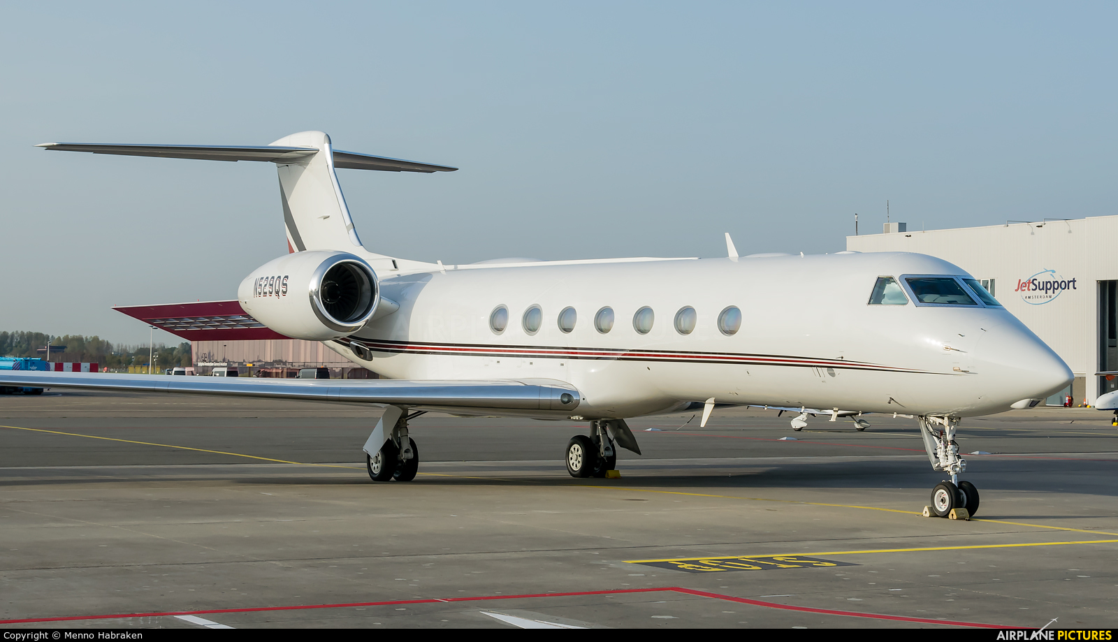 Private N529QS aircraft at Amsterdam - Schiphol