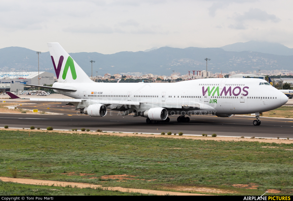 Wamos Air EC-KSM aircraft at Palma de Mallorca