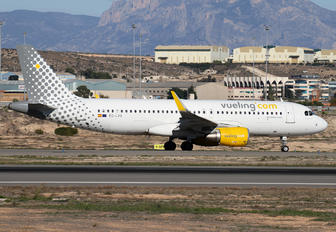 EC-LVX - Vueling Airlines Airbus A320
