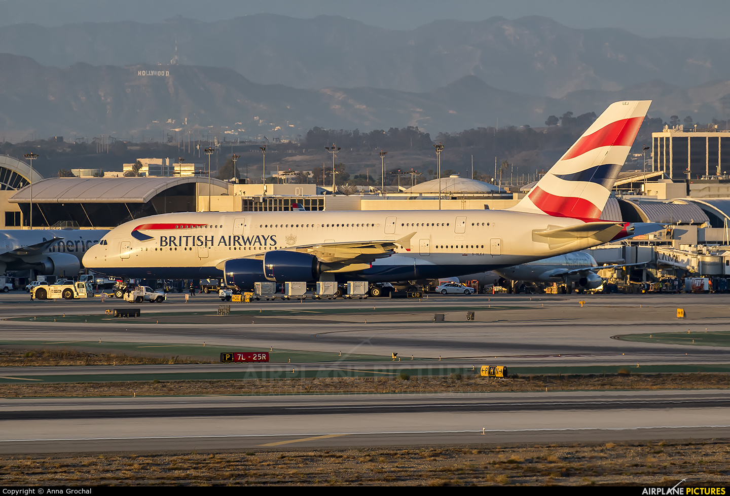 British Airways G-XLEJ aircraft at Los Angeles Intl