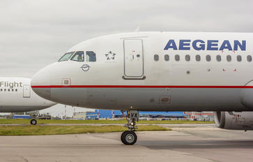 SX-DVX - Aegean Airlines Airbus A320