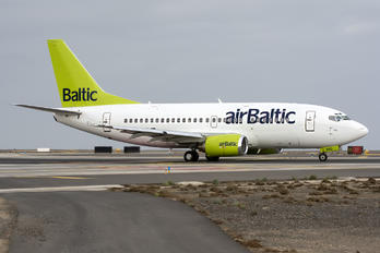 YL-BBQ - Air Baltic Boeing 737-500