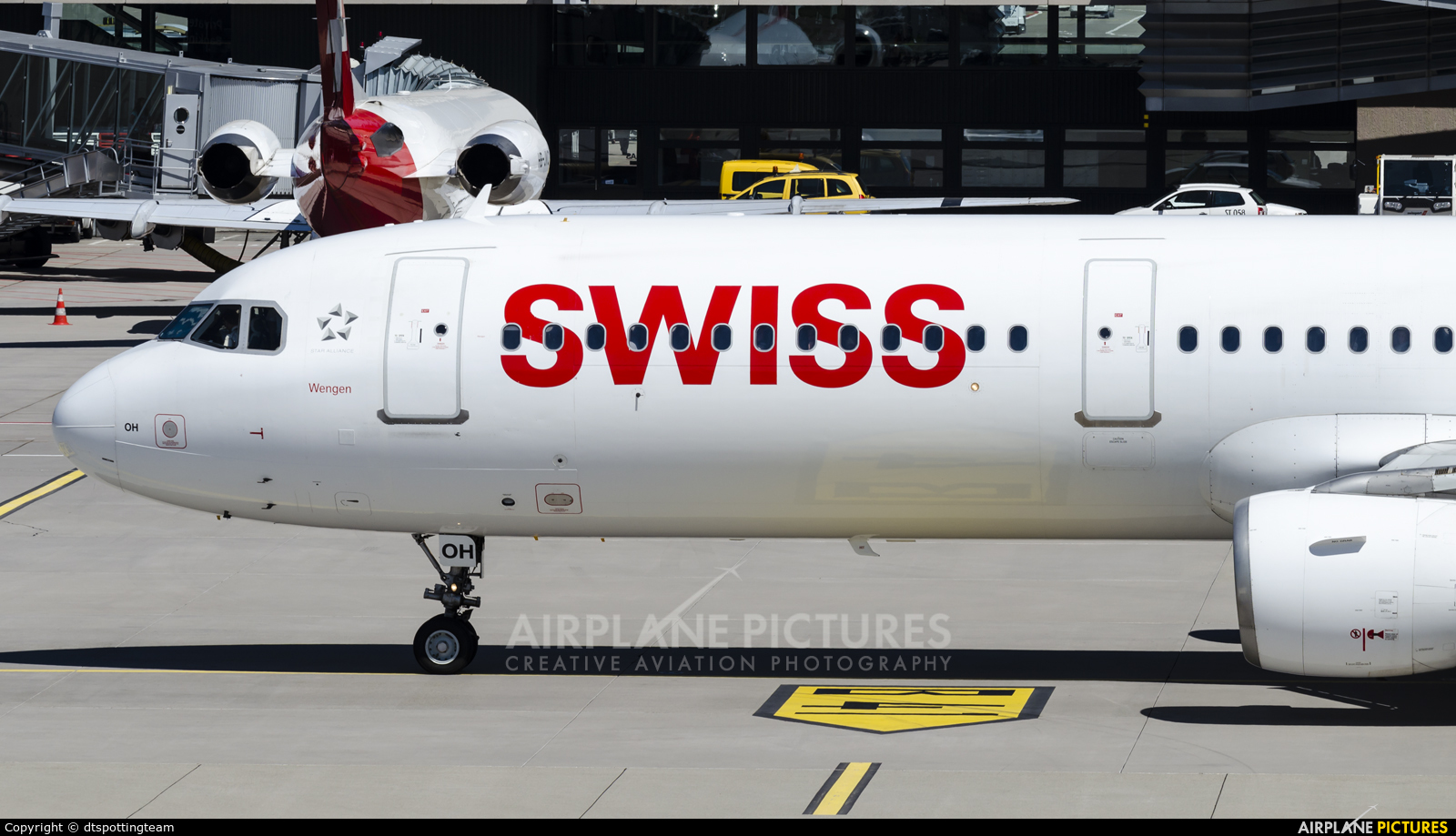 Swiss HB-IOH aircraft at Zurich