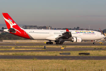 VH-QPJ - QANTAS Airbus A330-300