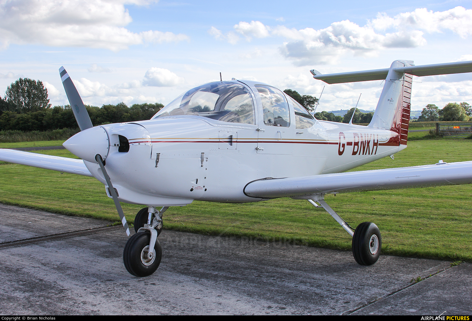 Private G-BNKH aircraft at Welshpool