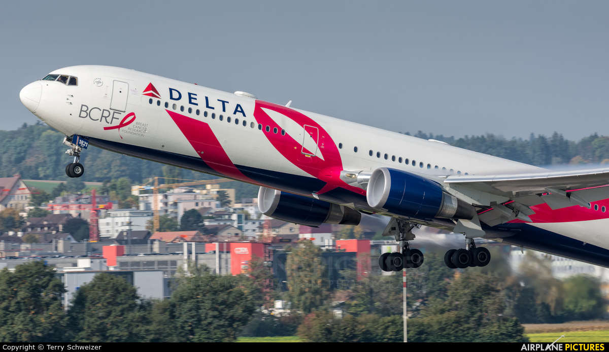 Delta Air Lines N845MH aircraft at Zurich