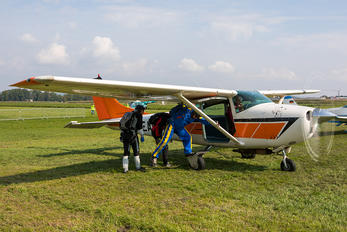 D-EADM - Private Cessna 182 Skylane (all models except RG)