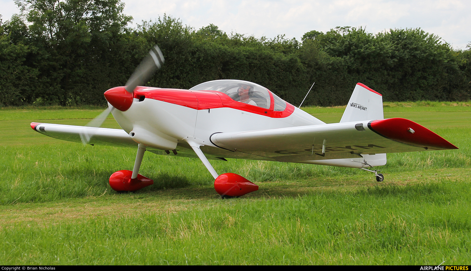 Private G-CEYM aircraft at Stoke Golding