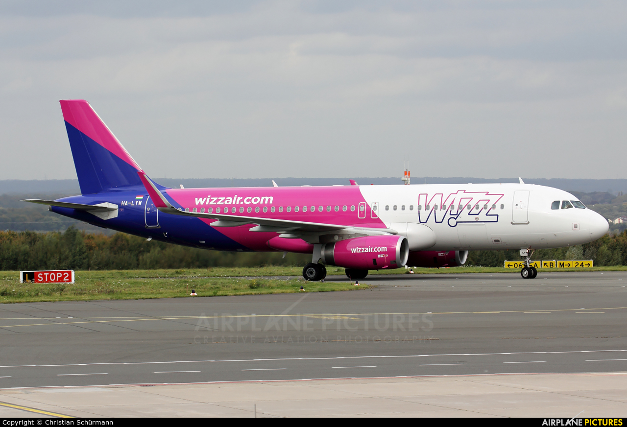 Wizz Air HA-LYW aircraft at Dortmund - Wickede