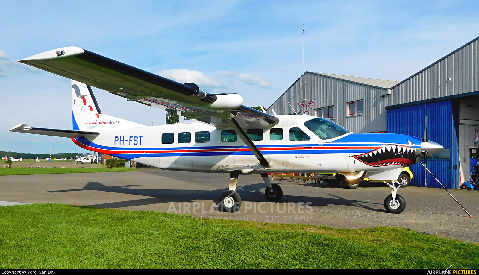 Private PH-FST aircraft at Deventer - Teuge