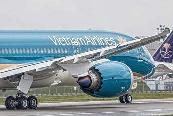 VN-A871 - Vietnam Airlines Boeing 787-9 Dreamliner