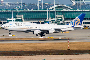 N118UA - United Airlines Boeing 747-400