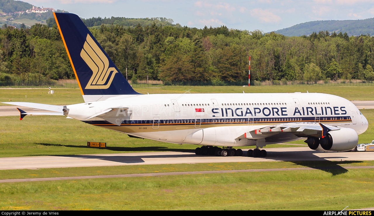Singapore Airlines 9V-SKR aircraft at Zurich