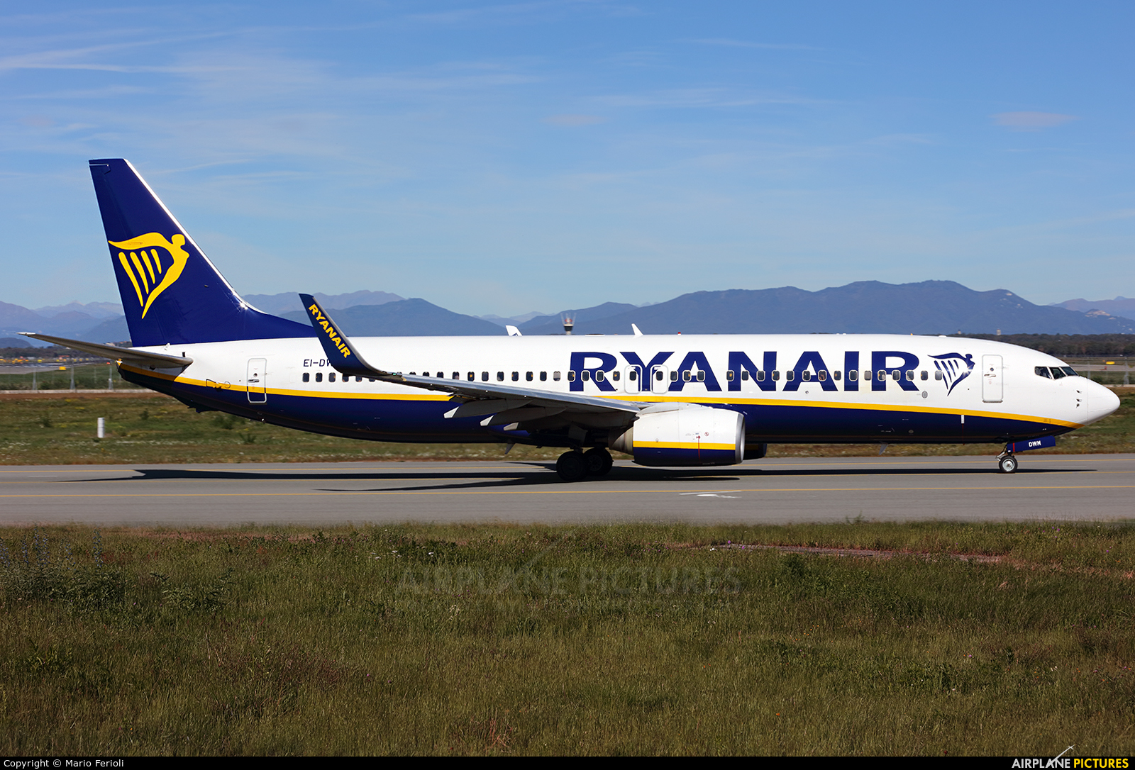 Ryanair EI-DWM aircraft at Milan - Malpensa