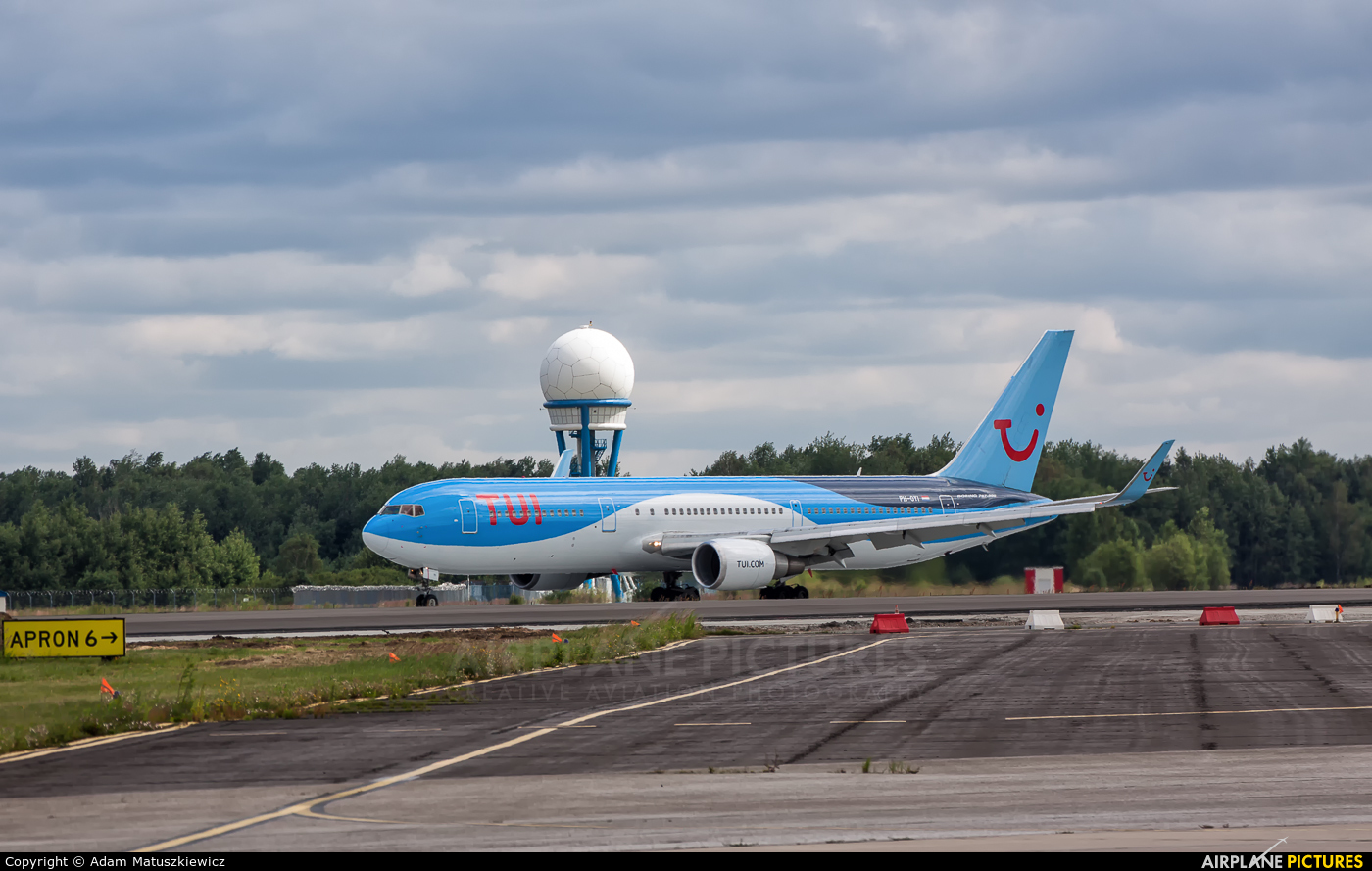 TUI Airlines Netherlands PH-OYI aircraft at Katowice - Pyrzowice
